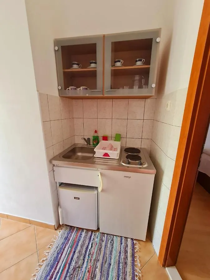Apartments Silvana Trogir 0*,