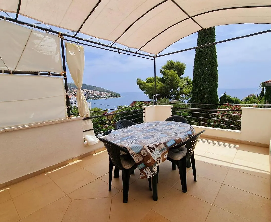 Apartments Silvana Trogir 0*,  Hırvatistan